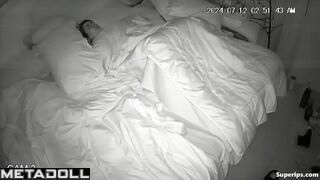 Naughty mom masturbates on the sly