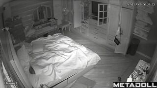 Tattooed Australian brunette mom masturbates while fantasizing about college porn