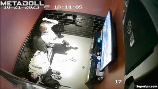 Korean teenage couple has sex in a karaoke