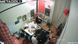 Japanese teenage couple fucks in their room