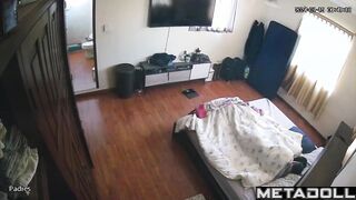 Georgeouse Spanish brunette mom gets fucked on the couch live stream