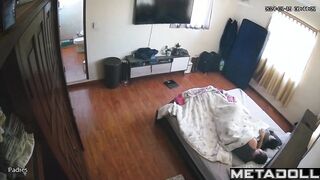 Georgeouse Spanish brunette mom gets fucked on the couch live stream