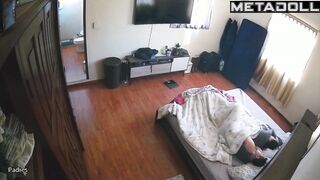 Georgeouse Spanish brunette mom gets fucked on the couch live stream