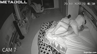 Chubby brunette woman rides her husband