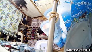 Poor Arab couple fucks in the bathroom