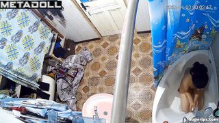 Poor Arab couple fucks in the bathroom