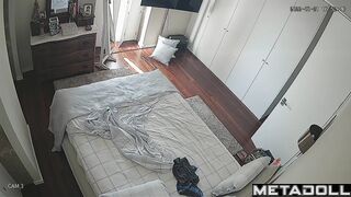 Naked French girl does sexy dances