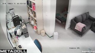 Gorgeous Korean girls get dressed in a room