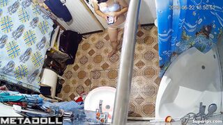Naughty Arab woman masturbates in the bathroom