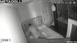 Mature Italian couple fucks in hotel