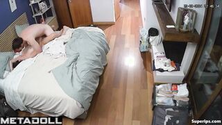Mature white woman gets fucked to orgasm