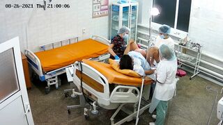Vaginal exam women in maternity hospital 16
