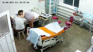 Vaginal exam women in maternity hospital 21