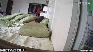British woman masturbates to orgasm
