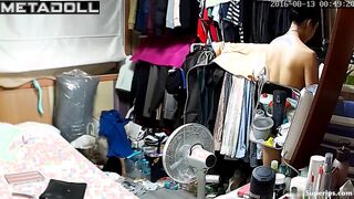Daily routine of a young Korean couple
