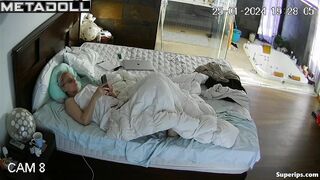 German Milf masturbates her hairy pussy