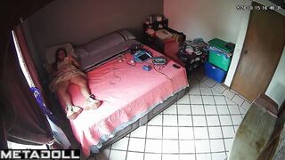 Big tits brunette aunt rubs her pussy real hidden cam