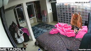 Chubby Latina woman gets fucked in her bed