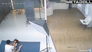 Korean photographer gropes a model girl