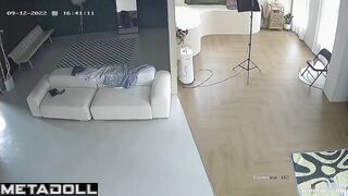 Korean photographer gropes a model girl