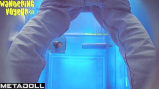 Wandering Voyeur - Beach Bio toilet-335