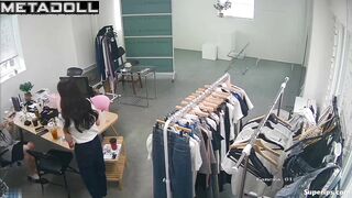 Gorgeous Korean girls changing clothes