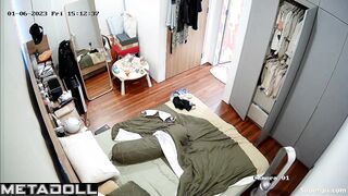 Korean Milf masturbates on her bed