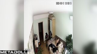 Busty Spanish brunette woman gets an oral sex live stream