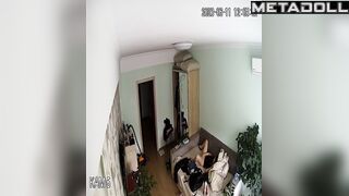Busty Spanish brunette woman gets an oral sex live stream