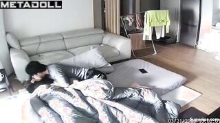 Korean couple has sex in several places