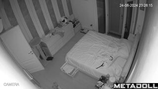 Petite French woman gets fucked in her bed