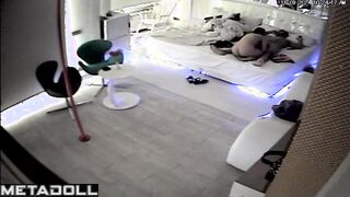Naked English brunette wife screams with pleasure live HD