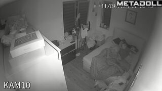 Single Ukrainian brunette MILF forces her husband to fuck live HD