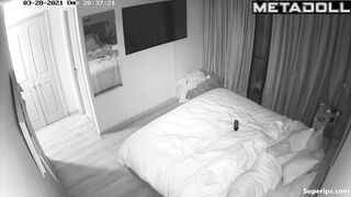 Married Milf gets fucked in her bed