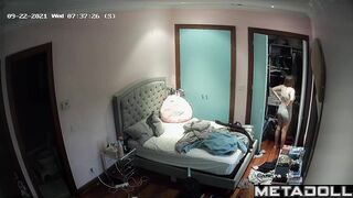 American busty girl changes her clothes