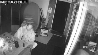 Single New Zealander blonde mother gets an oral sex online