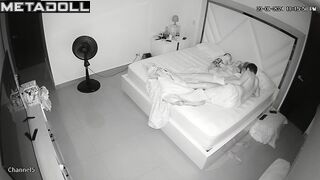 Georgeouse Turkish brunette mother forces her husband to cum live