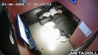 Petite Korean girl gets fucked in karaoke