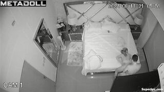 Married Latina woman gets fucked