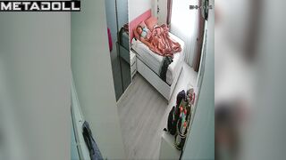 Georgeouse blonde wife rubs her clitoris leaked video