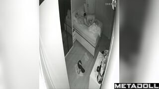 My girlfriend's parents fuck in their bed wildly live HD