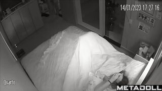 Gorgeous Latina Milf gets fucked on her bed