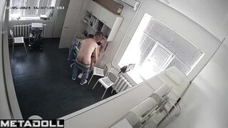 Tanned New Zealander blonde mom forces her husband to cum spy cam record