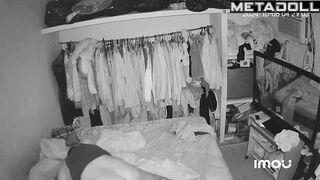 Tattooed Italian blonde step-mom gives her husband a handjob spy cam