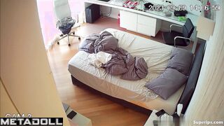 British girl gives a blowjob to her boyfriend