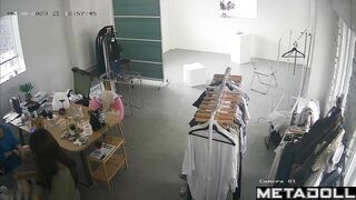 Young Korean models change clothes