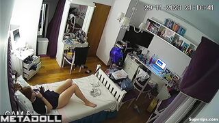 Redhead girl masturbates watching porn