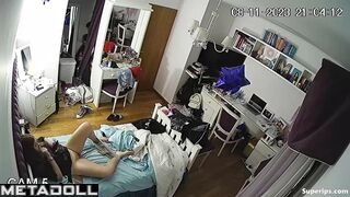 Redhead Girl records herself masturbating