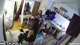 German sisters change their clothes