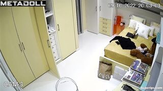 Teenage Arab girl watches porn on her iPhone